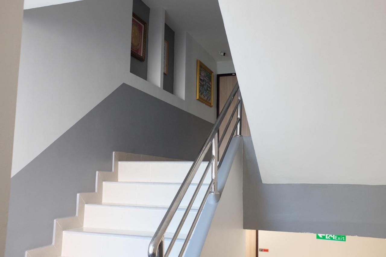 Wj Residence At Suvarnaphumi กรุงเทพมหานคร ภายนอก รูปภาพ